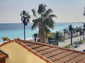Appartement en bord de mer- Promenade des Anglais